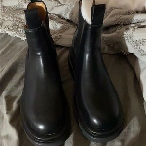 brand new chunky chelsea boot